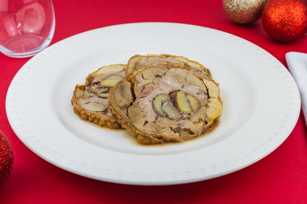 Arrosto di Cappone farcito con salsa alle castagne