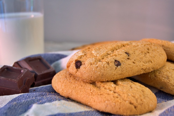 Biscotti artigianali con gocce di cioccolato
