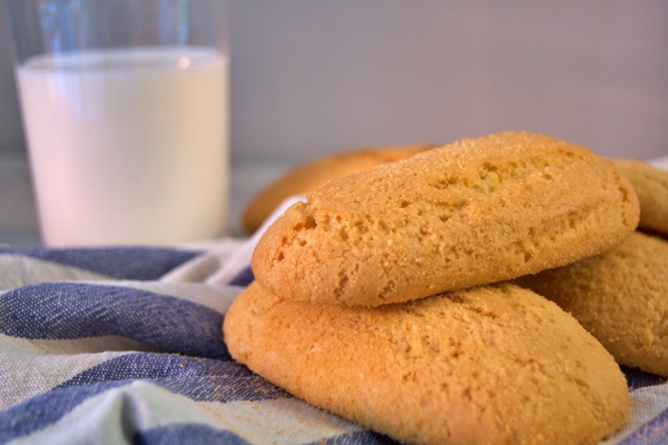 Biscotti artigianali da latte