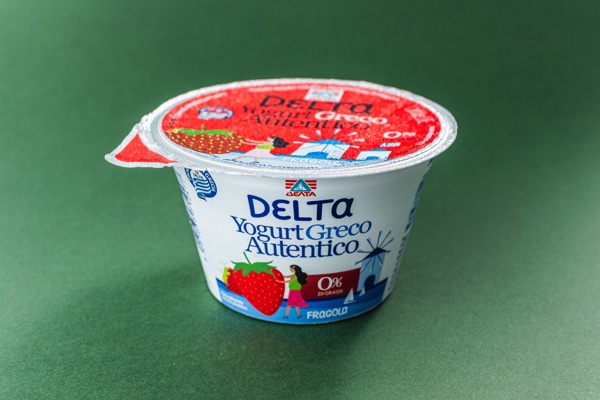 Yogurt greco 0% di grassi al gusto fragola