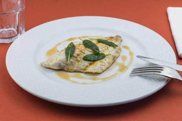 Filetto di orata burro e salvia