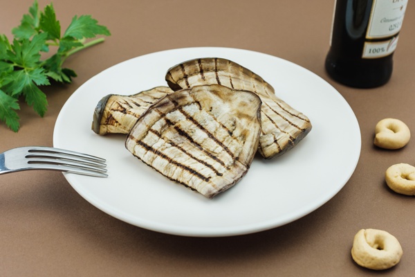 Melanzane fresche grigliate