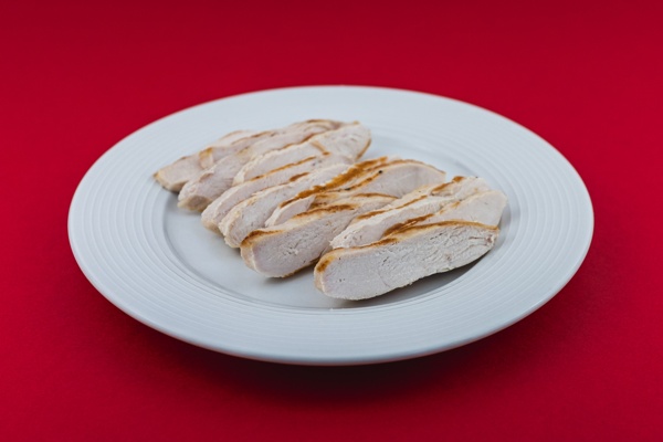 Petto di pollo ai ferri julienne