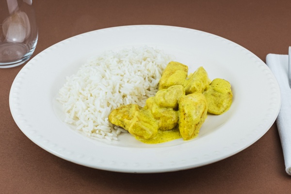 PIATTO UNICO PLANT BASED-Bocconcini al curry  con riso basmati