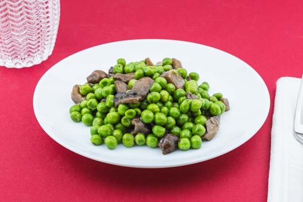 Piselli e funghi